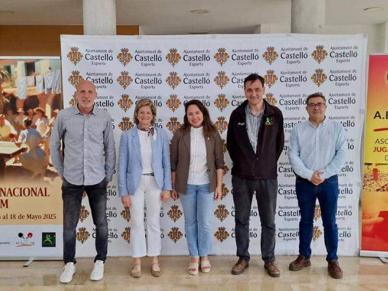 El evento deportivo tendrá lugar en tres instalaciones deportivas municipales entre el viernes y el domingo y contará con mas de 500 deportistas llegados de toda España