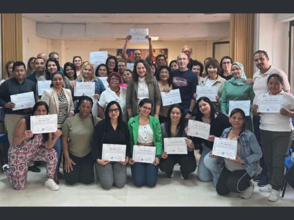 Castellón reconoce la labor de las personas cuidadoras con la entrega de diplomas de formación