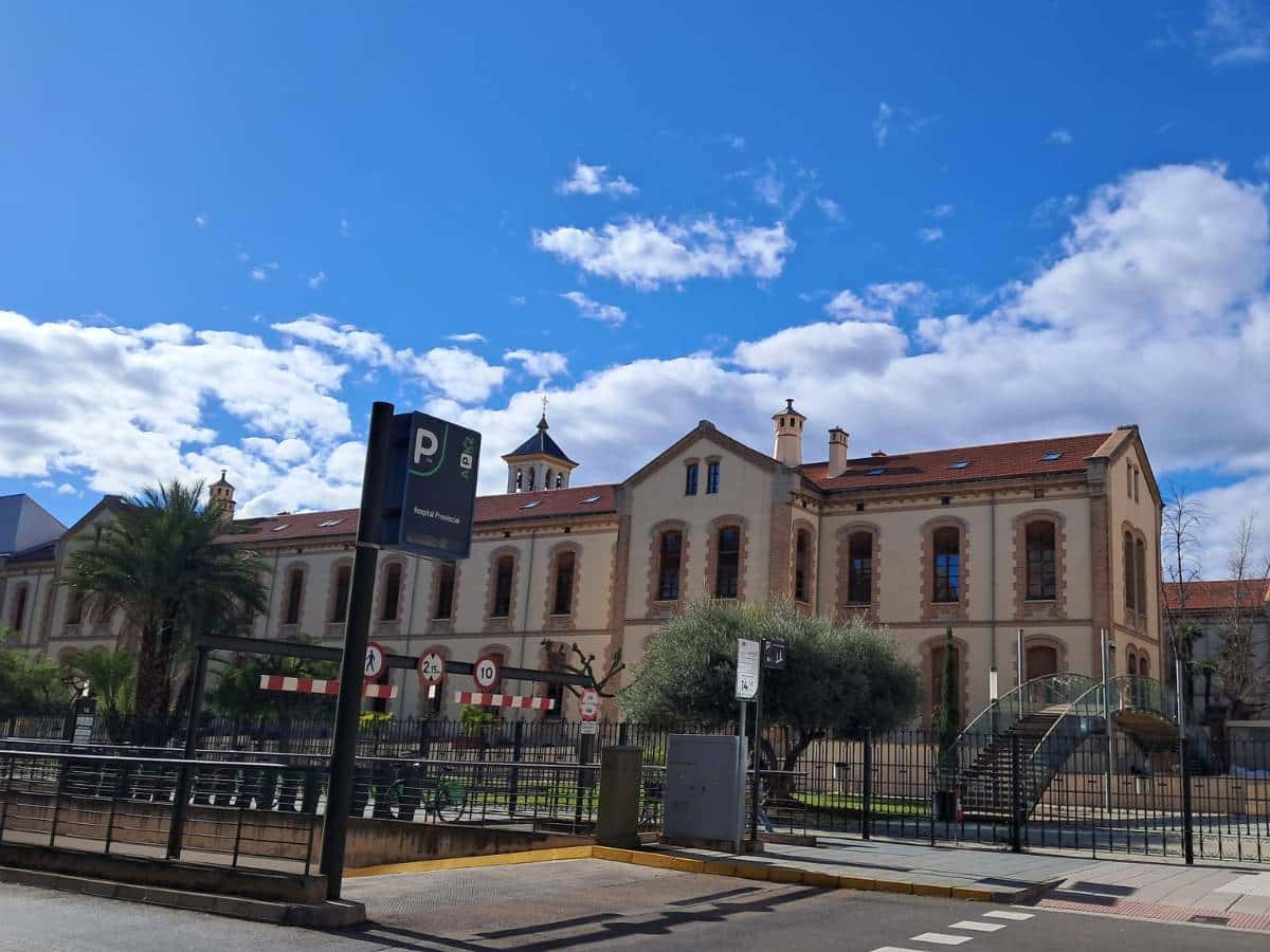 Denuncian a trabajadores del Hospital Provincial de Castellón por pedir la dimisión de Mazón