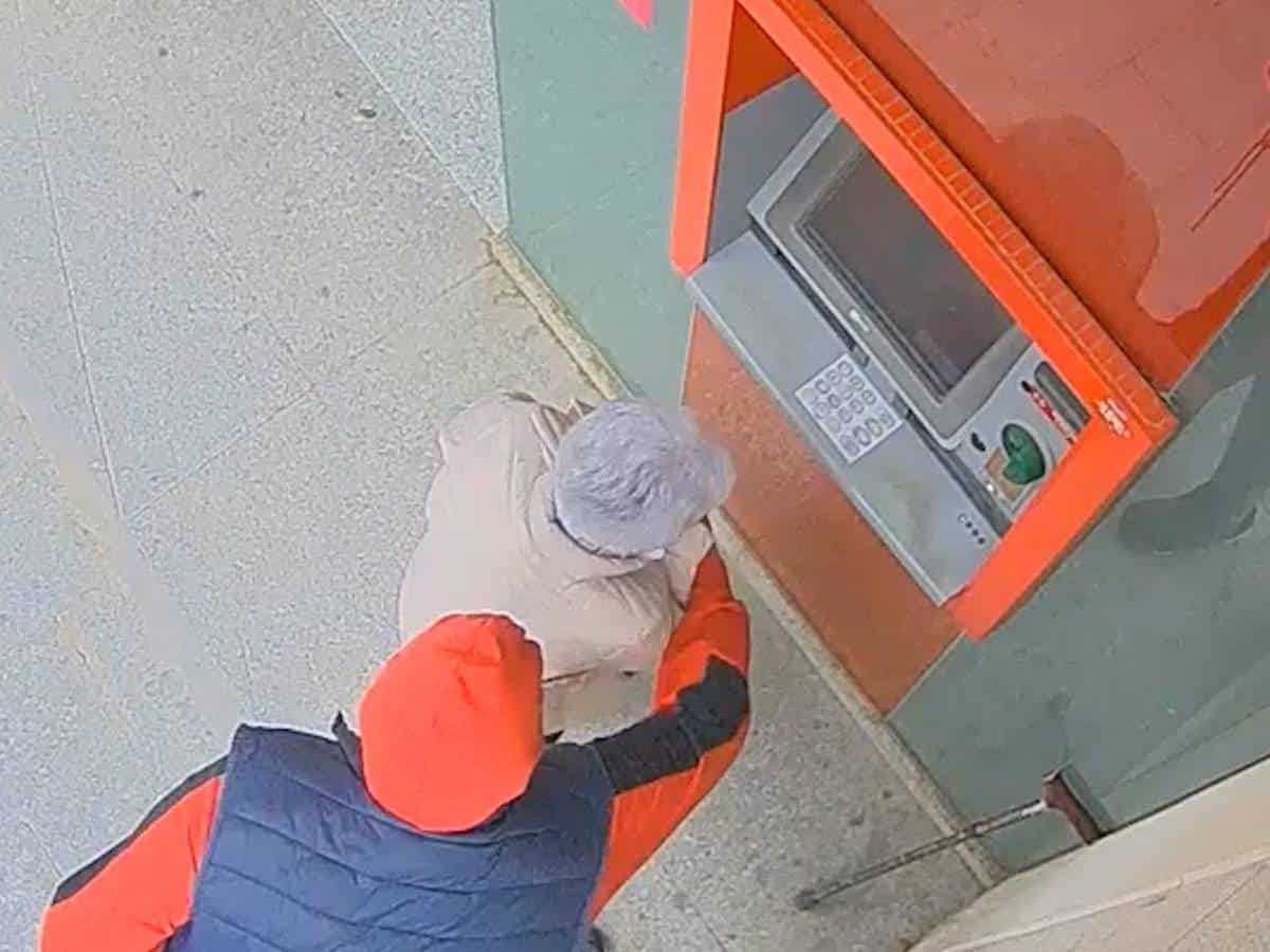 Detenido por atracar a una mujer mayor en un cajero de Requena