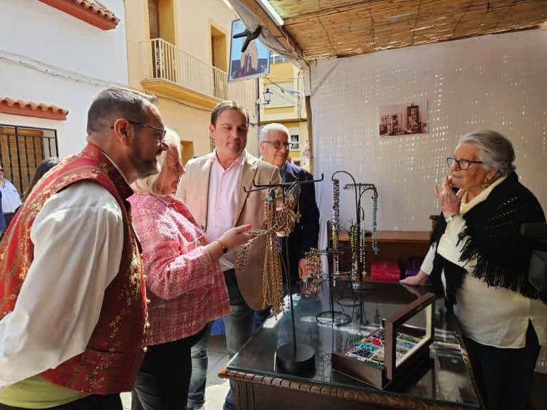 La Trobà d'Orpesa celebra su XXIII edición con más de 200 casetas y un viaje a las raíces del municipio.