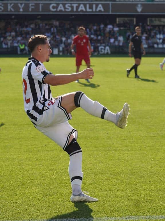 Mientras el primer equipo lucha por consolidarse en LaLiga Hypermotion, el filial albinegro se prepara para un nuevo desafío en la Segunda Federación