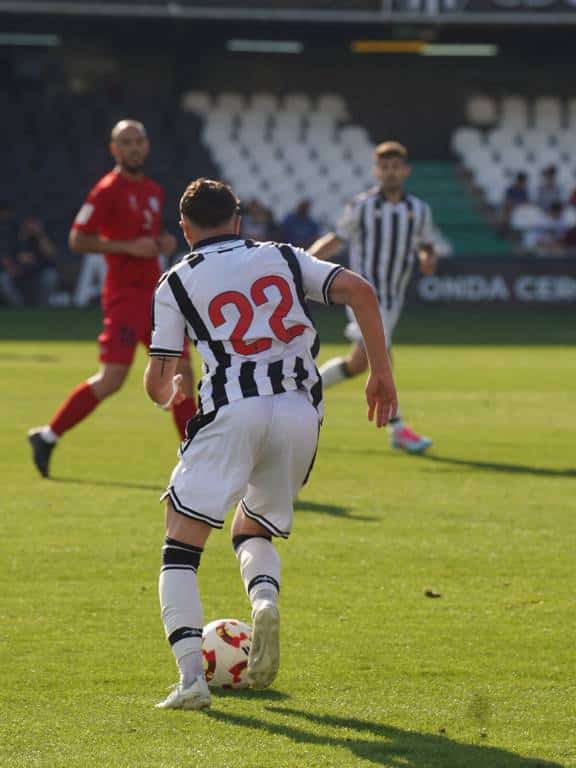 Mientras el primer equipo lucha por consolidarse en LaLiga Hypermotion, el filial albinegro se prepara para un nuevo desafío en la Segunda Federación