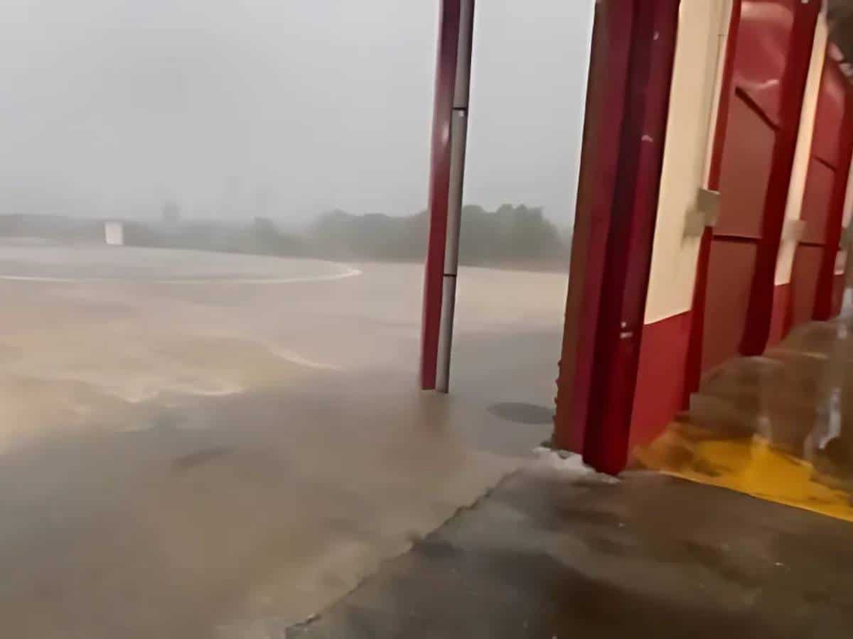 El granizo irrumpe en las instalaciones de los Bomberos de Nules