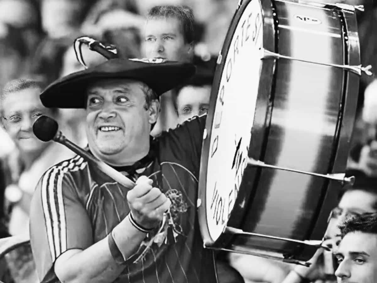 Fallece en Vila-real Manolo ‘el del Bombo’, símbolo del fútbol español