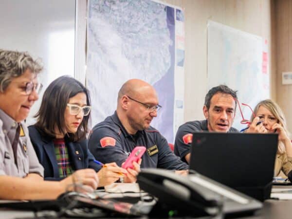 Fin del confinamiento por el incendio tóxico en Vilanova i la Geltrú con posibles restricciones