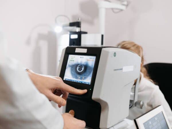 Hasta 16 meses de espera en Castellón para una primera cita en Oftalmología