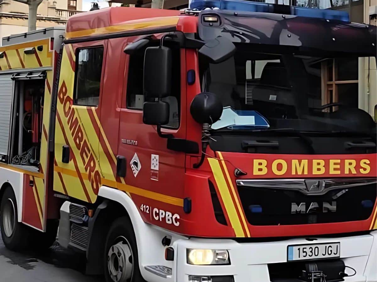 Incendio en un bar de Xilxes moviliza a los bomberos de la Diputación de Castellón