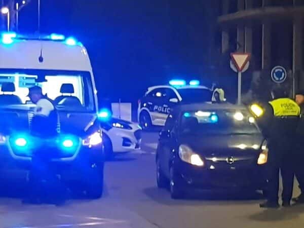 La Policía Local de Vila-real descubre a una mujer en el maletero de un coche