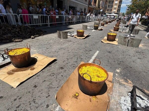 La tradición se sirve caliente: Almassora honra a Santa Quitèria con Les Calderes