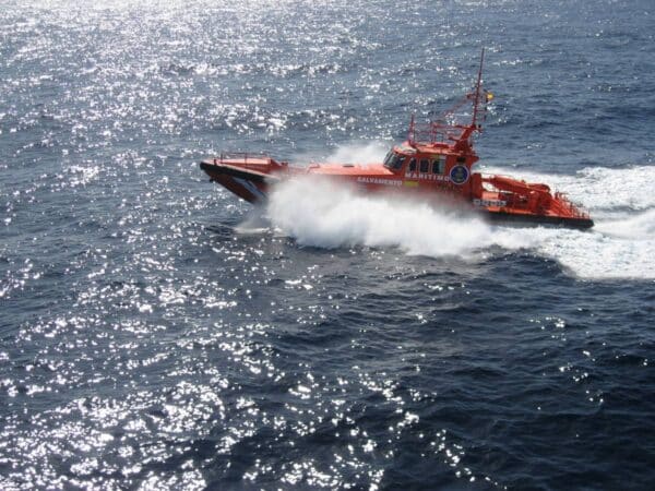 Nuevo rescate de migrantes en patera frente a la costa de Alicante