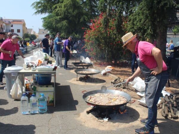 Nules reúne a más de 5.000 personas en la tradicional ‘Festa de les Paelles’ 2025