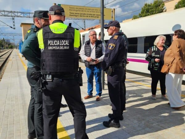 Servicio especial de autobuses por corte de trenes en mayo y junio en Oropesa del Mar