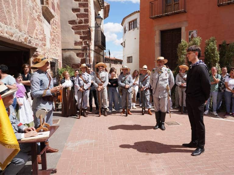 Con más de 40 escenas costumbristas y recreaciones de época, Vilafamés consolidó el '1900' como un foco turístico y cultural